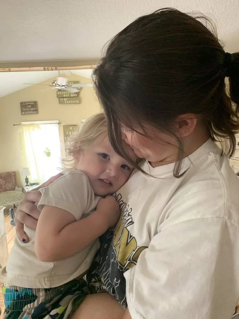 Powerful Positive Parenting; Public Displays of Affection - Let Them See You Kiss 14 public displays of affection