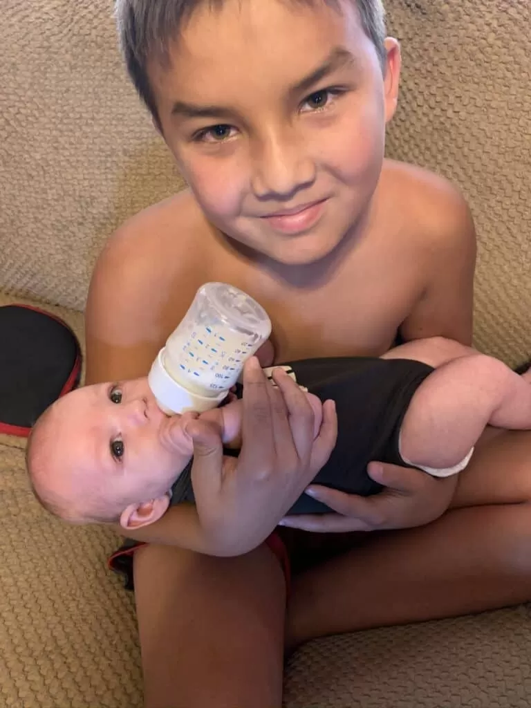 A Joyful New Generation on the Homestead 22 New generation, grandson, birth, new baby